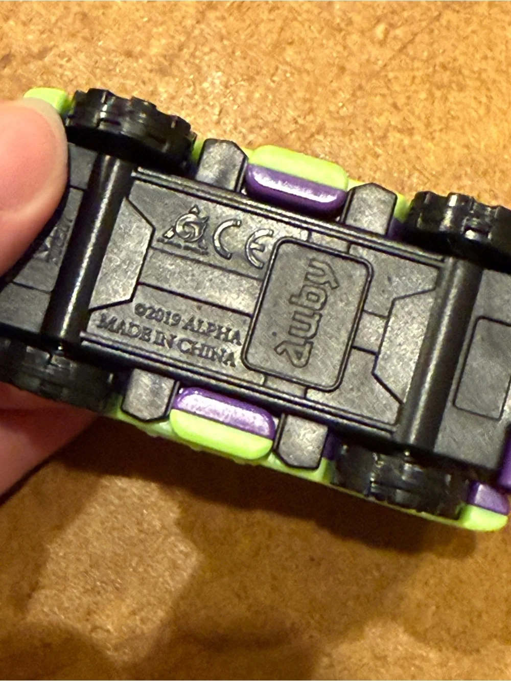 Classic 2019 Auby Toy Green / Purple Plastic  Flip Truck Transformers Vehicle